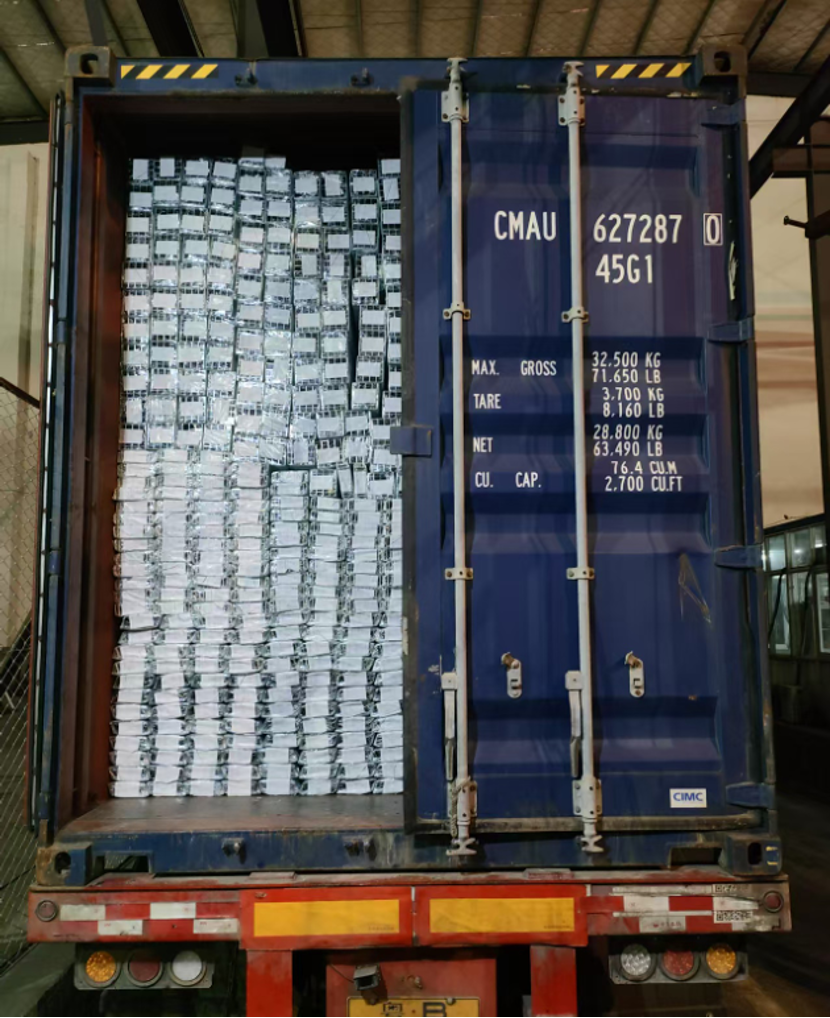 100 tons! Huasheng Aluminum Industry ramps up exports at the start of the year.