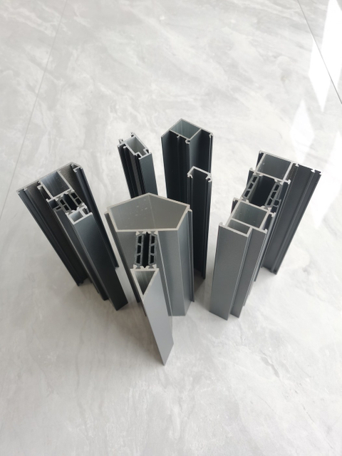 Insulated door and window profile series