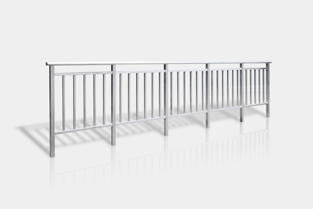 Aluminum guardrail